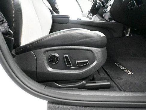 Used 2018 Genesis G80 3.3T Sport image 43