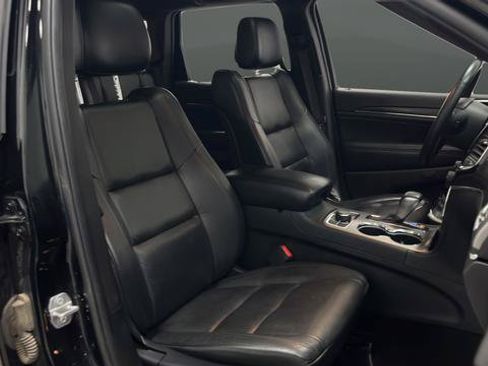 Used 2019 Jeep Grand Cherokee Limited w/ Trailer Tow Group IV AWD/4WD image 25