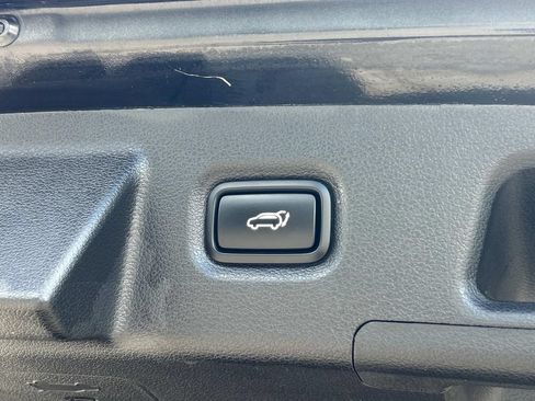 Used 2022 Hyundai Santa Fe XRT FWD image 17