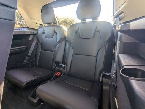 Certified 2023 Volvo XC90 B5 Core w/ Climate Package image 18