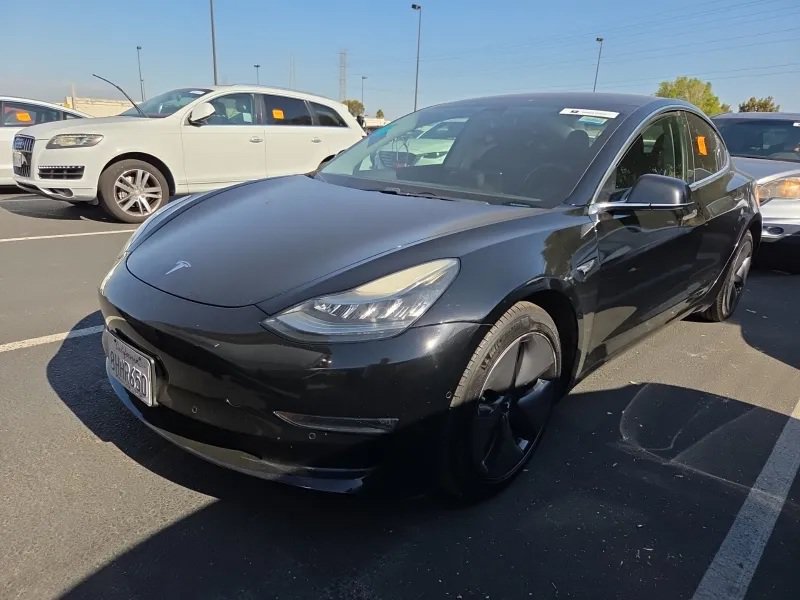 Used 2018 Tesla Model 3 Long Range AWD/4WD image 1
