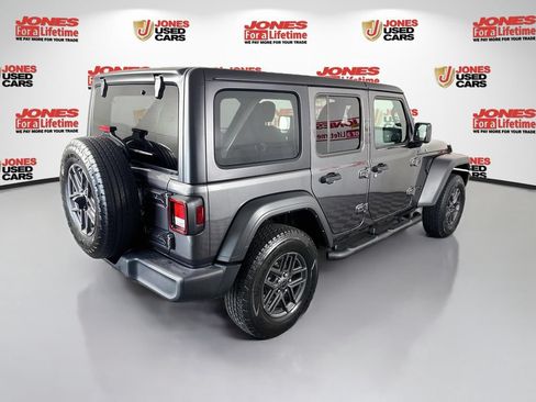 Used 2024 Jeep Wrangler Unlimited Sport AWD/4WD image 15