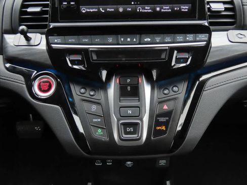 Certified 2025 Honda Odyssey Elite image 24