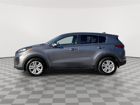 Used 2017 Kia Sportage LX FWD image 2