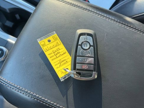 Used 2022 Ford Explorer Platinum w/ Technology Package image 24