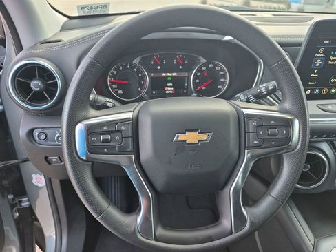 Used 2025 Chevrolet Blazer LT FWD image 14