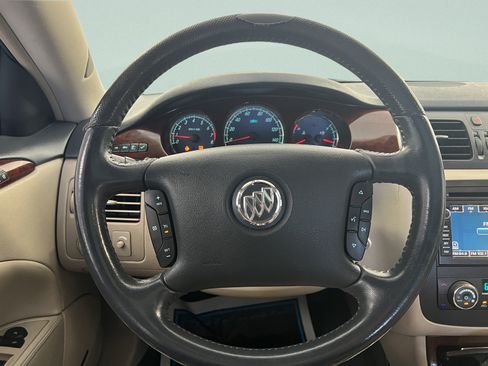 Used 2006 Buick Lucerne CXS w/ Driver Confidence Package FWD image 27