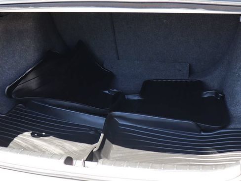 Used 2018 Honda Accord Touring image 24