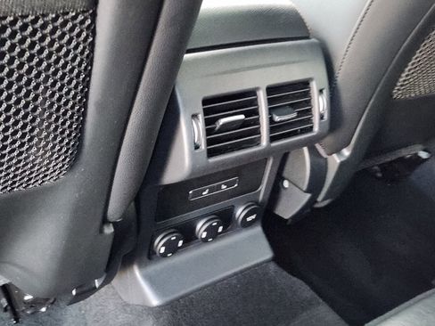 Used 2018 Jaguar F-PACE Prestige image 33