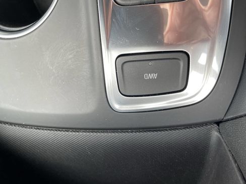 Used 2024 Chevrolet Equinox LS w/ LS Convenience Package AWD/4WD image 22