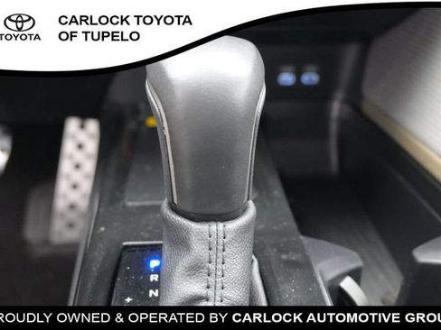 Used 2026 Toyota Camry SE FWD image 34
