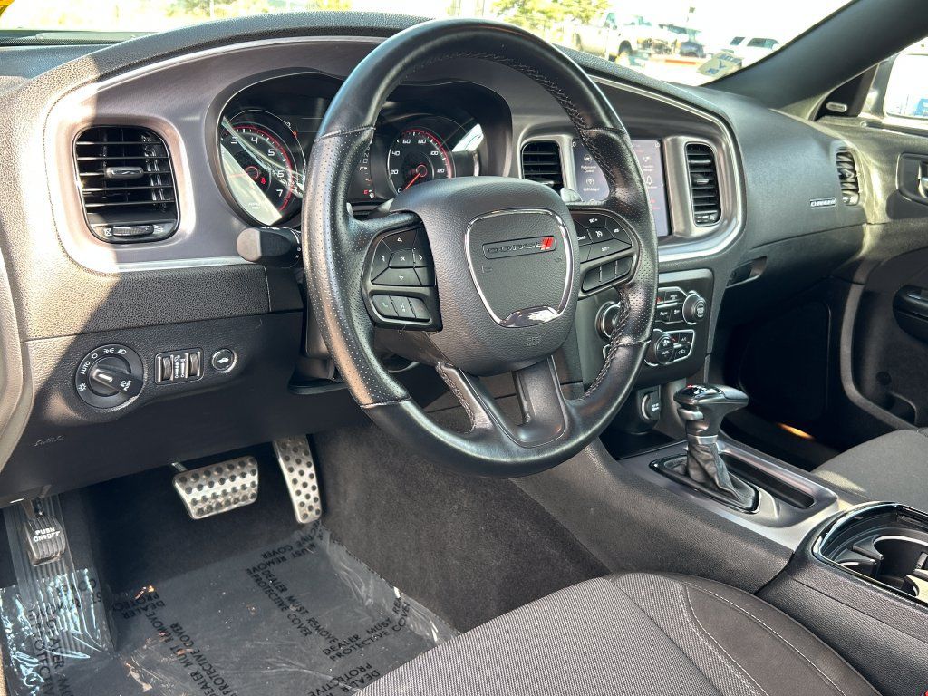 Used 2021 Dodge Charger SXT w/ Blacktop Package AWD/4WD image 7
