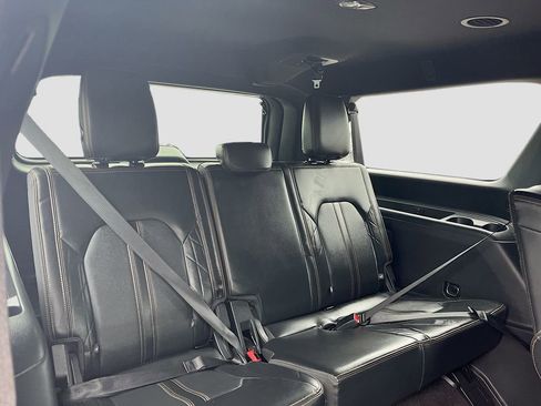 Used 2023 Ford Expedition Max Platinum RWD image 29