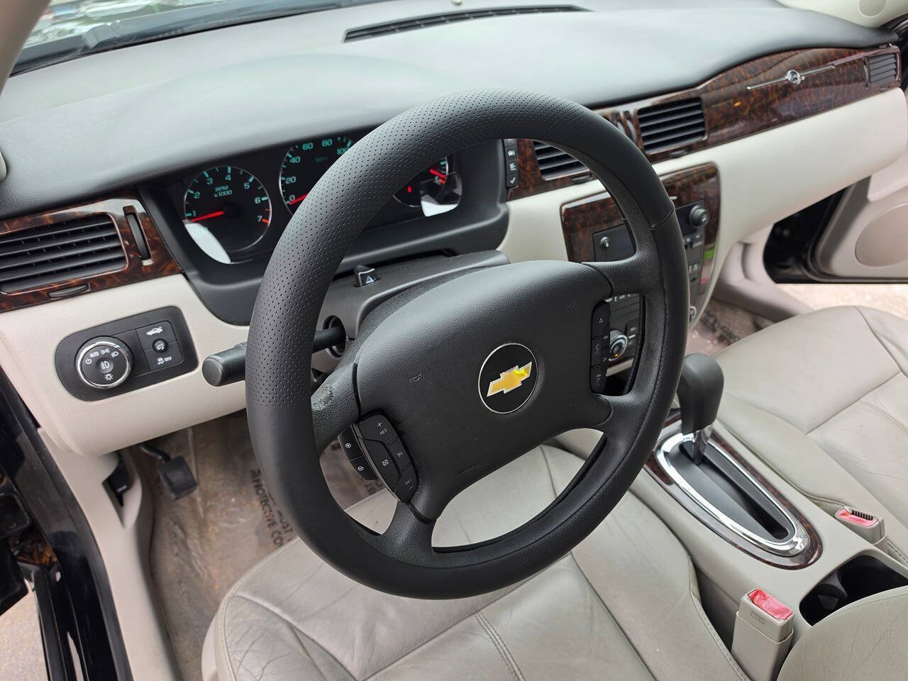 Used 2016 Chevrolet Impala LTZ FWD image 33