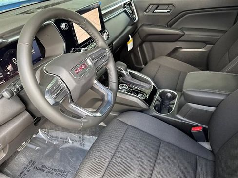 New 2025 GMC Canyon Elevation w/ Convenience Package image 10