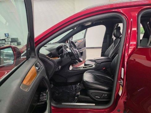Used 2017 Lincoln MKC Reserve w/ Lincoln MKC Climate Package AWD/4WD image 8