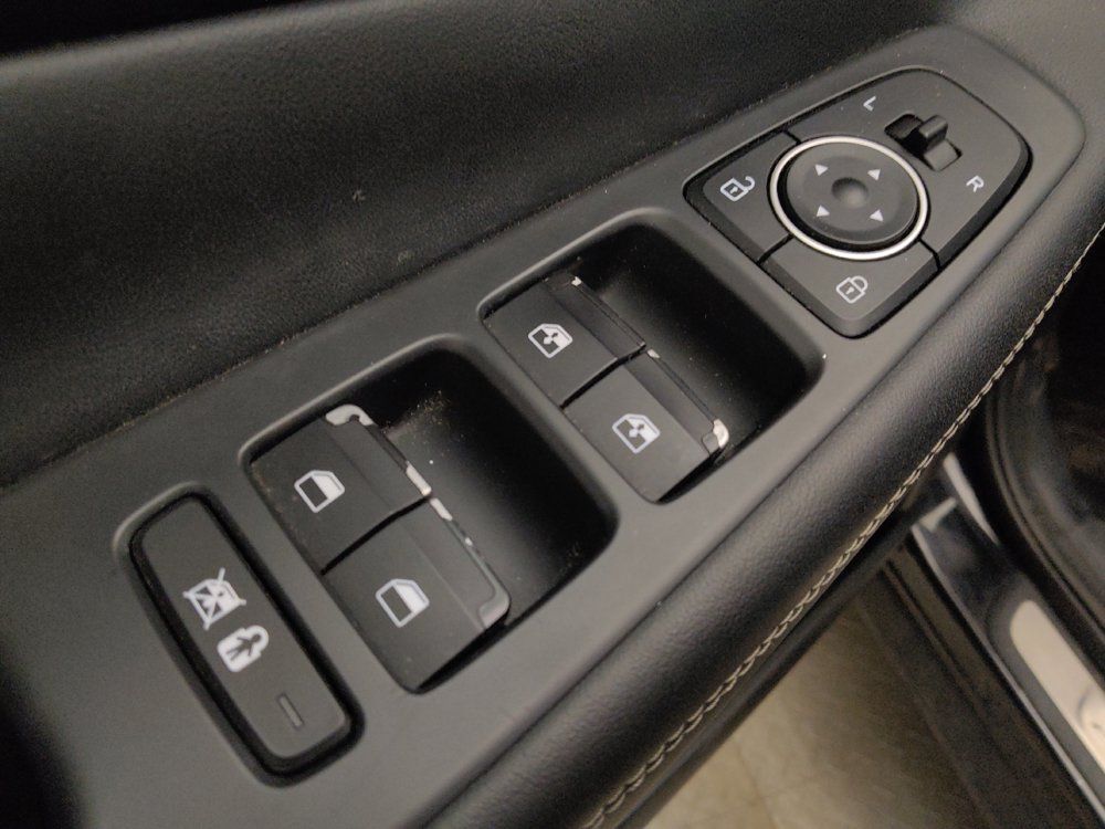 Used 2019 Hyundai Santa Fe FWD image 27