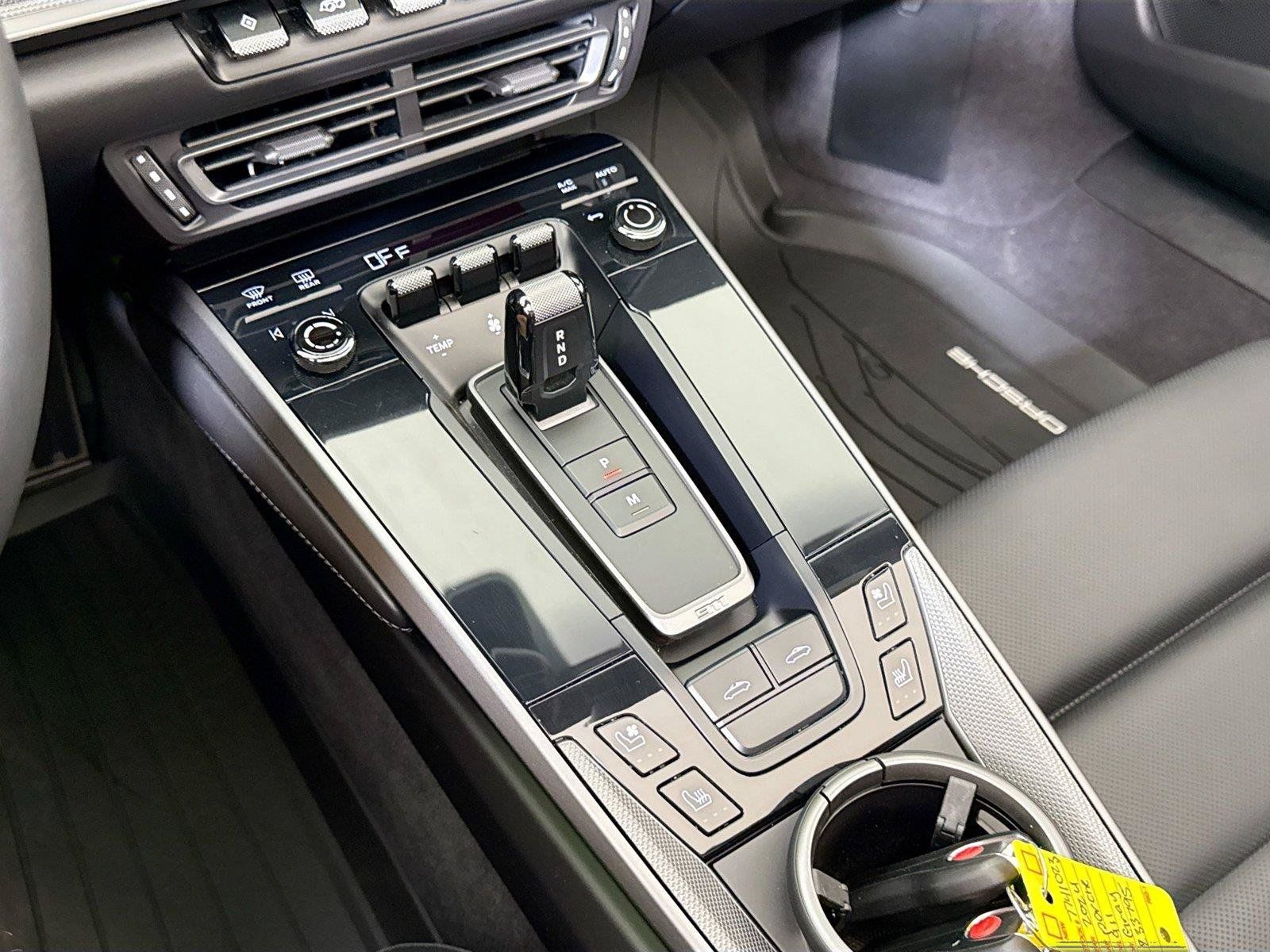 Used 2024 Porsche 911 AWD/4WD image 21