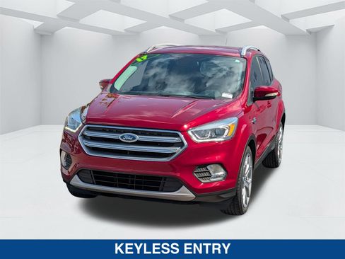 Used 2017 Ford Escape Titanium FWD image 8