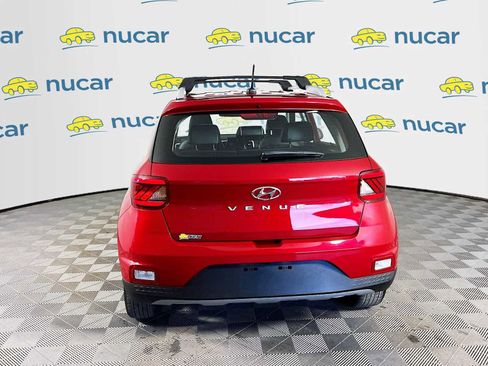 Certified 2023 Hyundai Venue Limited image 6