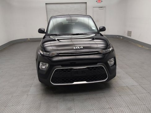 Used 2022 Kia Soul LX image 14
