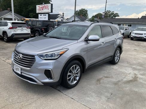 Used 2018 Hyundai Santa Fe SE w/ Cargo Package FWD image 7