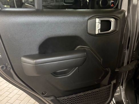 Used 2021 Jeep Wrangler Unlimited Sport image 37