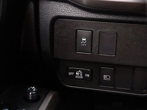 Used 2021 Toyota Tacoma SR5 RWD image 17