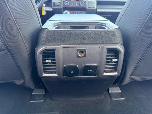 Used 2019 Ford F150 XLT w/ Equipment Group 302A Luxury AWD/4WD image 38