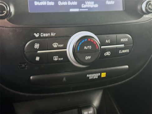 Used 2019 Kia Soul w/ Convenience Package image 18