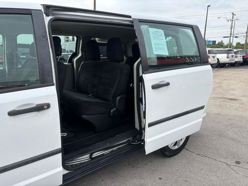 Used 2014 Dodge Grand Caravan American Value Package FWD image 14