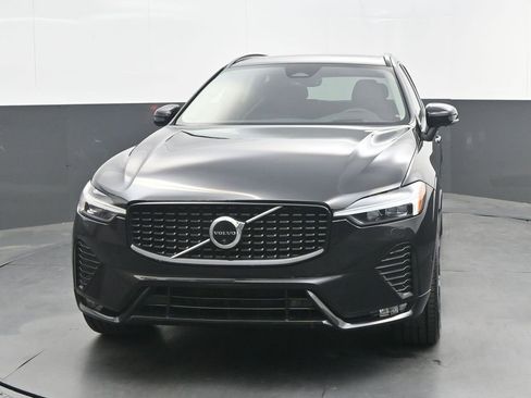 Certified 2023 Volvo XC60 B5 Ultimate w/ Protection Package Premier FWD image 10