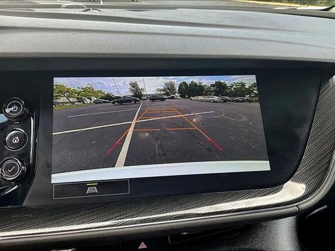 Used 2023 Buick Envision Essence image 14