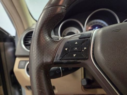 Used 2012 Mercedes-Benz C 250 Sedan image 25