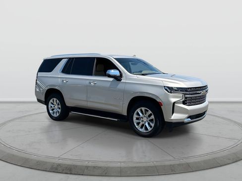 Used 2024 Chevrolet Tahoe Premier w/ Premium Package 2 AWD/4WD image 2