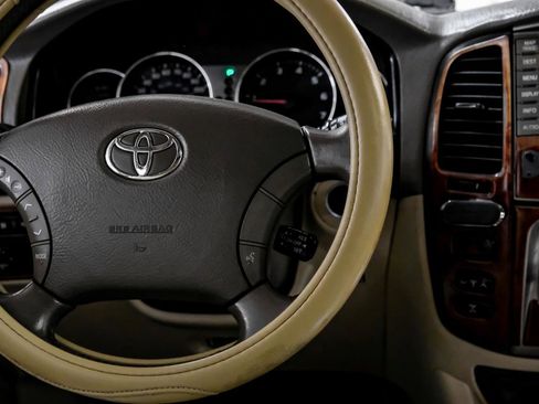 Used 2003 Toyota Land Cruiser AWD/4WD image 15