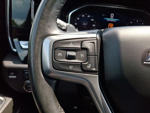 Used 2024 Chevrolet Silverado 1500 LT Trail Boss w/ LT Trail Boss Premium Package AWD/4WD image 23