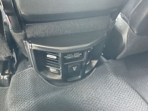 Used 2024 RAM 2500 Laramie AWD/4WD image 22