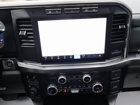 Used 2024 Ford F350 Lariat w/ Black Appearance Package image 23