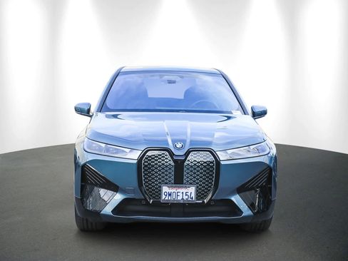 Used 2025 BMW iX xDrive50 w/ Premium Package image 2