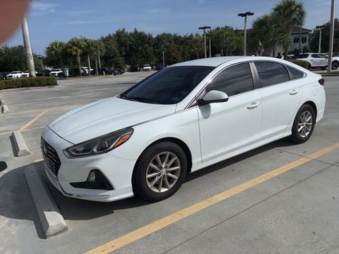 Used 2019 Hyundai Sonata SE FWD image 1