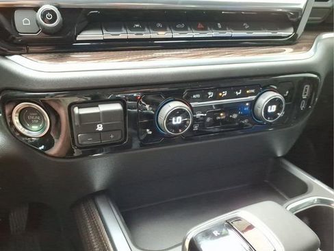 New 2026 Chevrolet Silverado 1500 LT Trail Boss w/ Convenience Package II AWD/4WD image 15