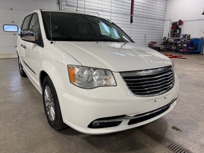 Used 2013 Chrysler Town & Country Touring-L w/ Driver Convenience Group