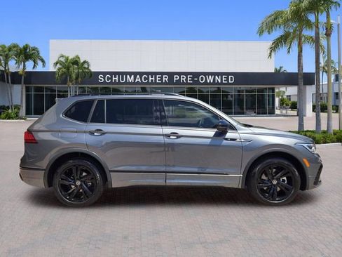 Certified 2023 Volkswagen Tiguan SE R-Line FWD image 8