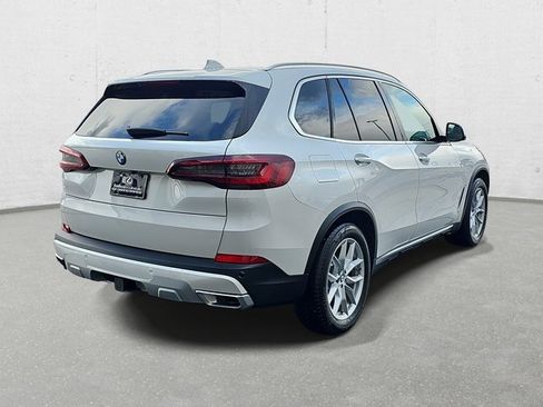 Used 2023 BMW X5 xDrive40i w/ Climate Comfort Package image 5