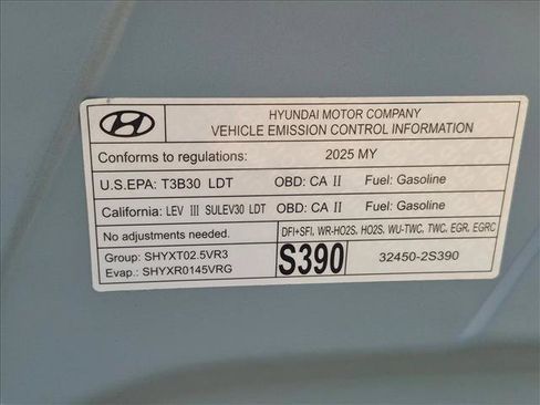 Certified 2025 Hyundai Santa Cruz SEL FWD image 24
