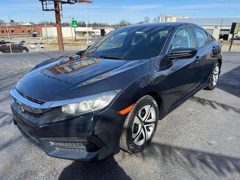 Used 2018 Honda Civic LX image 3