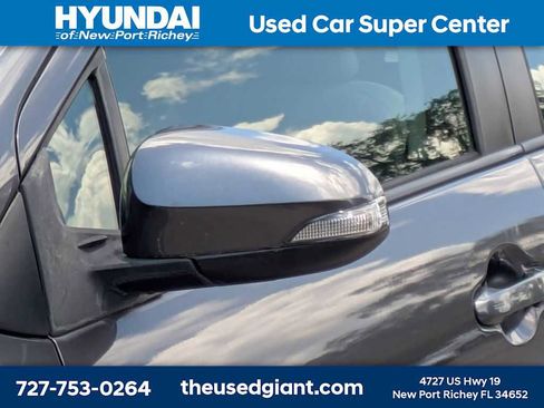 Used 2012 Toyota Prius C Four w/ Alloy Wheel Pkg FWD image 11