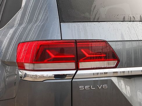 Used 2021 Volkswagen Atlas SEL Premium image 10