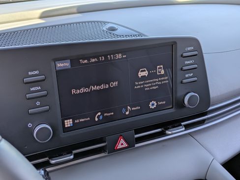 Used 2025 Hyundai Elantra Sport FWD image 21